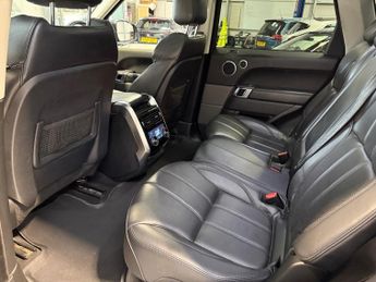 LAND ROVER RANGE ROVER SPORT 3.0 SDV6 [306] HSE 5dr Auto