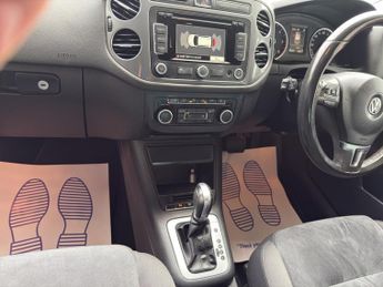 VOLKSWAGEN TIGUAN 2.0 TDi BlueMotion Tech Match 5dr DSG