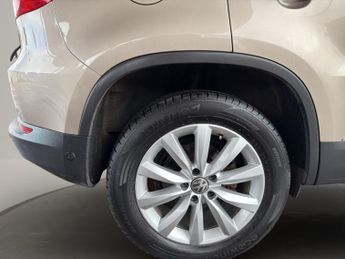 VOLKSWAGEN TIGUAN 2.0 TDi BlueMotion Tech Match 5dr DSG