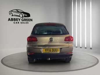 VOLKSWAGEN TIGUAN 2.0 TDi BlueMotion Tech Match 5dr DSG