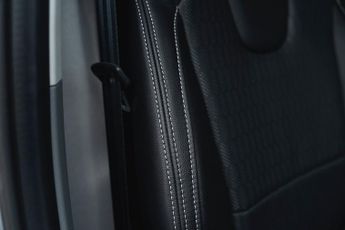 FORD TRANSIT CUSTOM 2.0 EcoBlue 136ps H1 Van Limited Auto