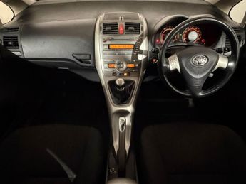 TOYOTA AURIS 2.0 D-4D T Spirit 5dr