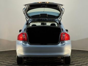 TOYOTA AURIS 2.0 D-4D T Spirit 5dr