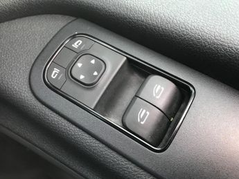 MERCEDES-BENZ SPRINTER 85kW 55kWh Progressive Van Auto [80kW Charger]