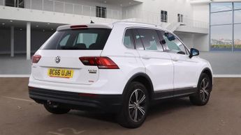 VOLKSWAGEN TIGUAN 2.0 TDi 150 4Motion SE Nav 5dr DSG
