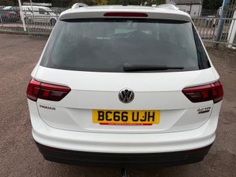 VOLKSWAGEN TIGUAN 2.0 TDi 150 4Motion SE Nav 5dr DSG