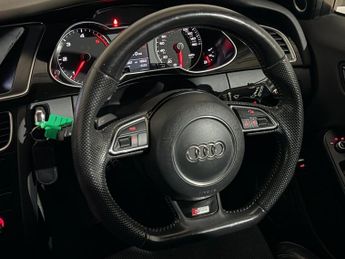 AUDI A4 2.0 TDI 177 Quattro Black Edition 5dr S Tronic