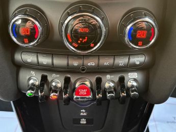 MINI CONVERTIBLE 1.5 Cooper Exclusive 2dr Auto + LEATHER / NAV / CAMERA / CARPLAY