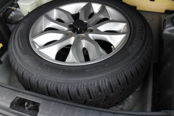 LAND ROVER FREELANDER 2.2 SD4 SE 5dr Auto