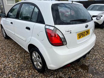 KIA RIO 1.4 1 5dr