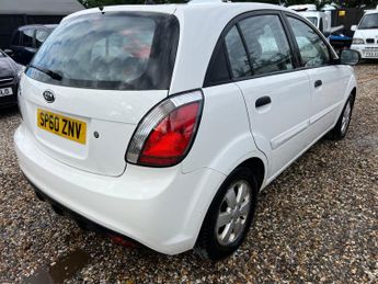 KIA RIO 1.4 1 5dr