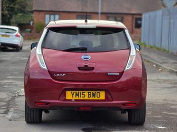 NISSAN LEAF 24kWh Tekna Hatchback 5dr Electric Auto (107 bhp)