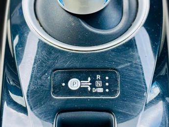 NISSAN LEAF 24kWh Auto 5dr