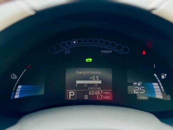 NISSAN LEAF 24kWh Auto 5dr