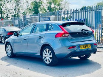 VOLVO V40 2.0 D3 Inscription Edition Auto Euro 6 (s/s) 5dr