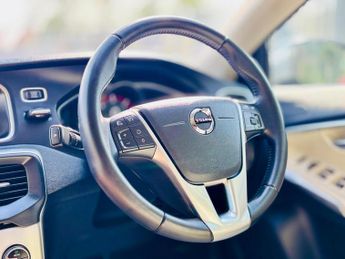 VOLVO V40 2.0 D3 Inscription Edition Auto Euro 6 (s/s) 5dr