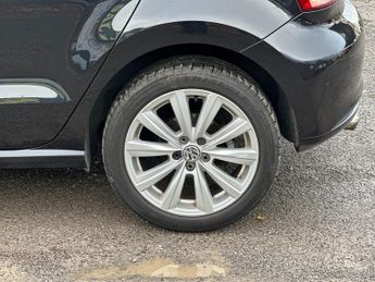VOLKSWAGEN POLO 1.4 SEL 5dr DSG