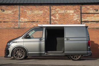 VOLKSWAGEN TRANSPORTER 2.0 TDI 150 Highline Van DSG
