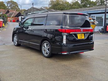 NISSAN ELGRAND 2.5cc Fresh Import warranted mileage ULEZ compliance 