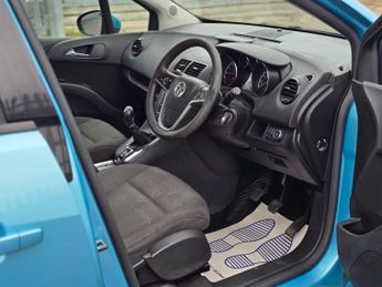 VAUXHALL MERIVA 1.4i 16V Exclusiv 5dr