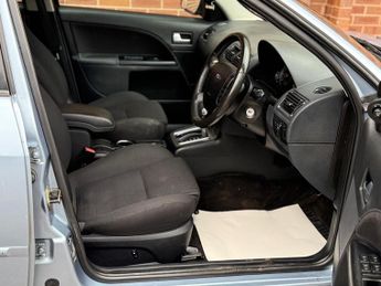 FORD MONDEO 2.0 Zetec 5dr Auto