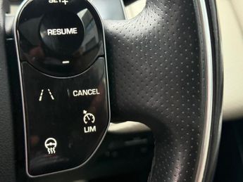 LAND ROVER RANGE ROVER VELAR 2.0 D180 R-Dynamic S 5dr Auto