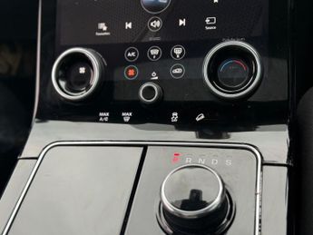 LAND ROVER RANGE ROVER VELAR 2.0 D180 R-Dynamic S 5dr Auto