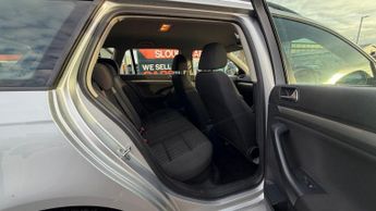 VOLKSWAGEN GOLF 1.6 TDI 105 S 5dr