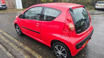 PEUGEOT 107 1.0 Urban 3dr