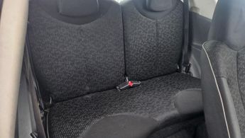 PEUGEOT 107 1.0 Urban 3dr