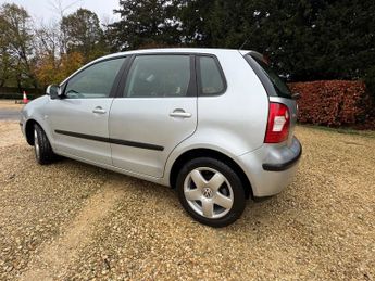 VOLKSWAGEN POLO 1.4 SE 75 5dr