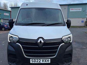 Renault Master LM35dCi 135 Business Medium Roof Van