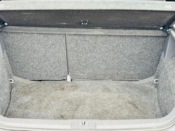 VOLKSWAGEN POLO 1.4 SE 75 3dr Auto