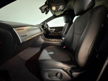 JAGUAR XF 2.2d [200] R-Sport 4dr Auto