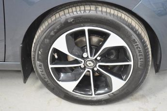 RENAULT ZOE 80kW i Dynamique Nav R110 40kWh Electric 5dr Auto ONLY 3000 MILE