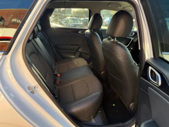 KIA CEED 1.4T GDi ISG 3 5dr DCT