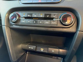 KIA CEED 1.4T GDi ISG 3 5dr DCT