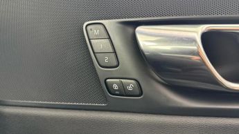 VOLVO XC60 2.0 B5 MHEV R-Design Pro SUV 5dr Diesel Hybrid Auto AWD Euro 6 (