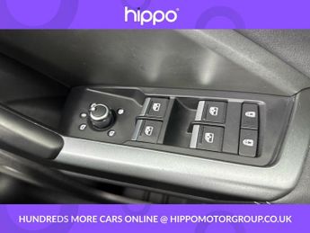 AUDI Q3 1.5 TFSI CoD 35 S line SUV 5dr Petrol S Tronic Euro 6 (s/s) (150