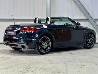 AUDI TT 2.0T FSI Black Edition 2dr S Tronic