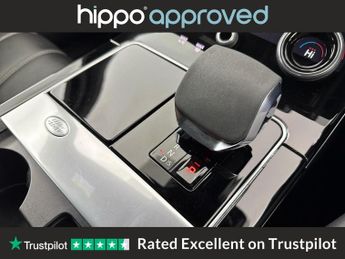 LAND ROVER RANGE ROVER VELAR 2.0 D200 MHEV R-Dynamic SE SUV 5dr Diesel Auto 4WD Euro 6 (s/s) 