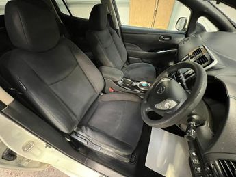 NISSAN LEAF 80kW Acenta 24kWh 5dr Auto