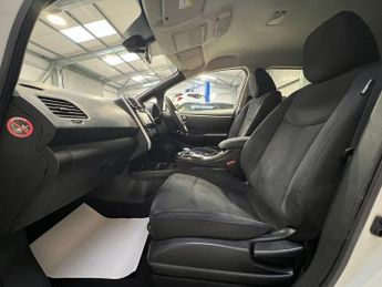NISSAN LEAF 80kW Acenta 24kWh 5dr Auto