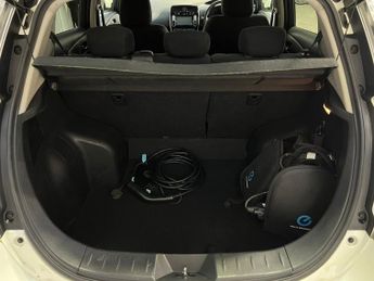 NISSAN LEAF 80kW Acenta 24kWh 5dr Auto