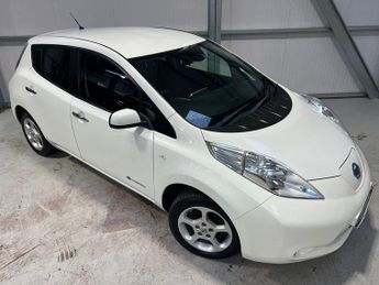 NISSAN LEAF 80kW Acenta 24kWh 5dr Auto