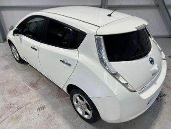NISSAN LEAF 80kW Acenta 24kWh 5dr Auto