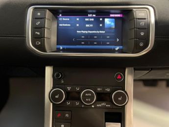 LAND ROVER RANGE ROVER EVOQUE 2.0 TD4 SE Tech 5dr Auto