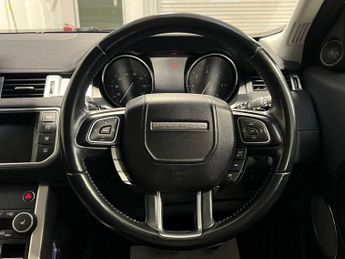 LAND ROVER RANGE ROVER EVOQUE 2.0 TD4 SE Tech 5dr Auto