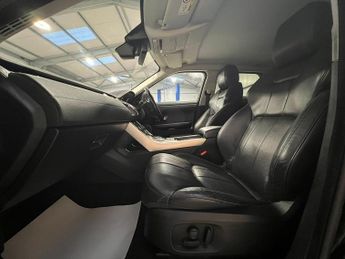 LAND ROVER RANGE ROVER EVOQUE 2.0 TD4 SE Tech 5dr Auto