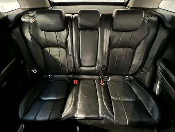 LAND ROVER RANGE ROVER EVOQUE 2.0 TD4 SE Tech 5dr Auto